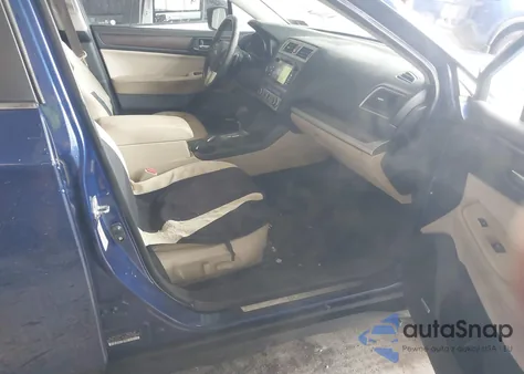 2015 Subaru Outback 3.6R Limited z USA, uszkodzony, nr VIN 4S4BSENC3F3285332